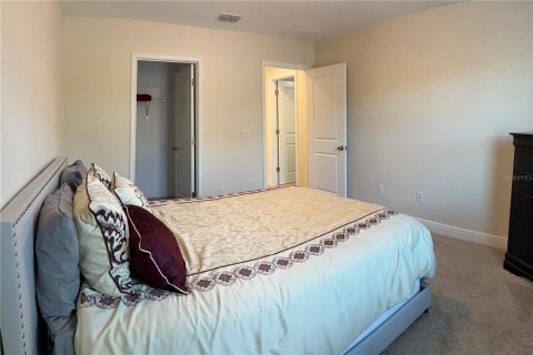 Townhouse in Lutz, Florida 4 bedrooms, 243.22 sq.m. № 2348035 - photo 14