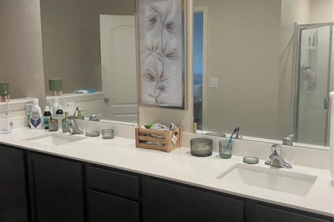 Townhouse in Tavares, Florida 3 bedrooms, 172.61 sq.m. № 1803138 - photo 9
