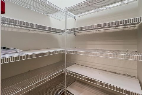 Снять в аренду кондоминиум в Винтер-Парк, Флорида 6 комнат, 265.7м2, № 2423915 - фото 16