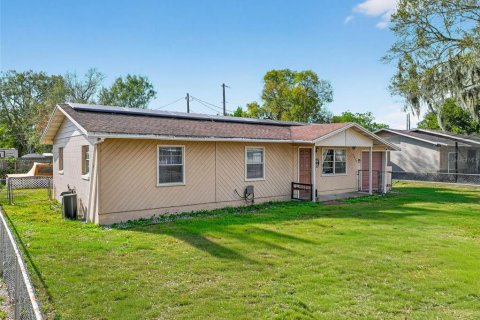 Villa ou maison à Auburndale, Floride 3 chambres, 97.55 m2 № 2145318