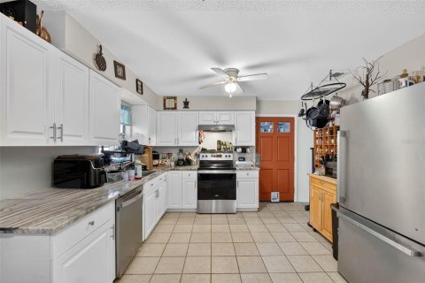 Villa ou maison à vendre à Auburndale, Floride: 3 chambres, 97.55 m2 № 2145318 - photo 16