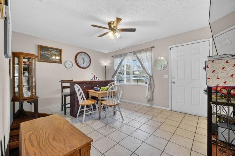 Villa ou maison à vendre à Auburndale, Floride: 3 chambres, 97.55 m2 № 2145318 - photo 14