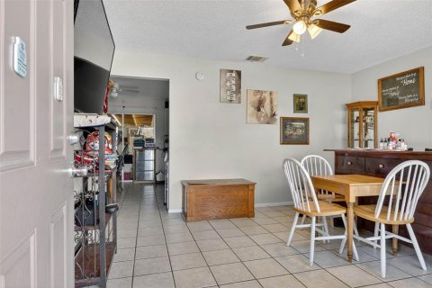Villa ou maison à vendre à Auburndale, Floride: 3 chambres, 97.55 m2 № 2145318 - photo 10