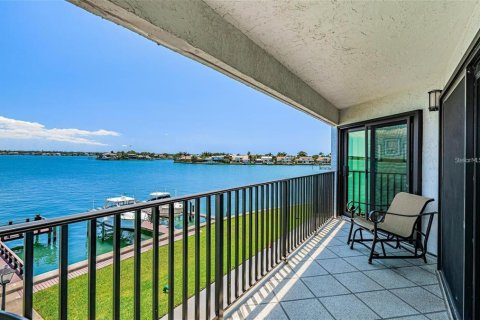 Copropriété à vendre à Clearwater, Floride: 2 chambres, 142.14 m2 № 2425579 - photo 18