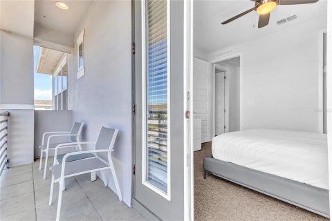 Casa en venta en Kissimmee, Florida, 8 dormitorios, 374.67 m2 № 1583717 - foto 28