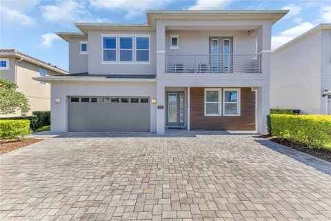 Casa en venta en Kissimmee, Florida, 8 dormitorios, 374.67 m2 № 1583717 - foto 1