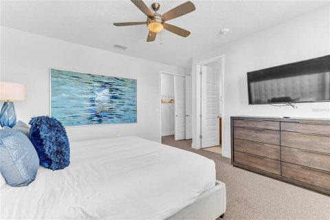Casa en venta en Kissimmee, Florida, 8 dormitorios, 374.67 m2 № 1583717 - foto 30