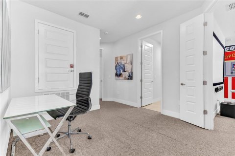 Casa en venta en Kissimmee, Florida, 8 dormitorios, 374.67 m2 № 1583717 - foto 25