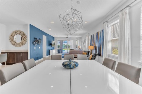 Casa en venta en Kissimmee, Florida, 8 dormitorios, 374.67 m2 № 1583717 - foto 16