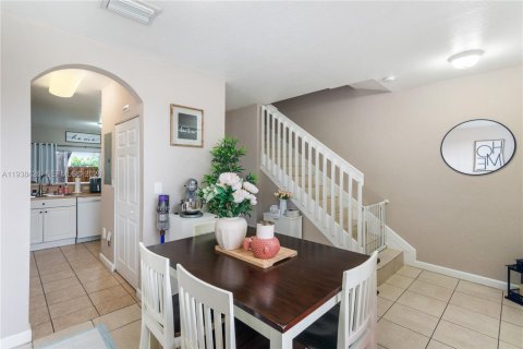 Adosado en venta en Homestead, Florida, 2 dormitorios, 99.31 m2 № 2079237 - foto 5
