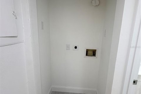 Copropriété à vendre à Fort Myers, Floride: 2 chambres, 82.87 m2 № 2236917 - photo 19