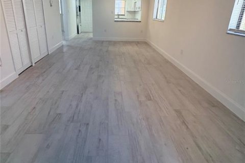 Copropriété à vendre à Fort Myers, Floride: 2 chambres, 82.87 m2 № 2236917 - photo 6