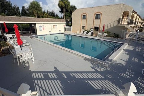 Copropriété à vendre à Fort Myers, Floride: 2 chambres, 82.87 m2 № 2236917 - photo 22