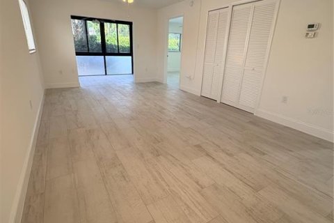 Copropriété à vendre à Fort Myers, Floride: 2 chambres, 82.87 m2 № 2236917 - photo 7