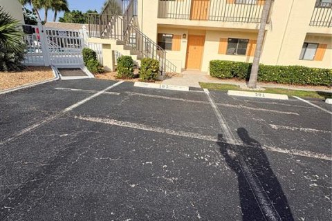 Copropriété à vendre à Fort Myers, Floride: 2 chambres, 82.87 m2 № 2236917 - photo 26