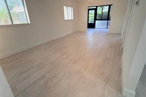 Copropriété à vendre à Fort Myers, Floride: 2 chambres, 82.87 m2 № 2236917 - photo 8