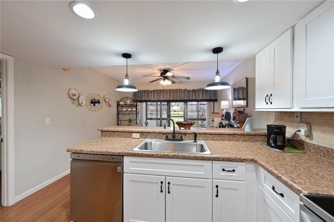 Condo in Bradenton, Florida, 2 bedrooms  № 1539327 - photo 13