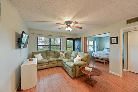 Condo in Bradenton, Florida, 2 bedrooms  № 1539327 - photo 6