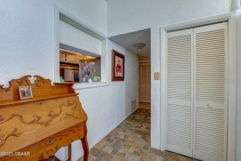 Casa en venta en Ormond Beach, Florida, 3 dormitorios, 150.87 m2 № 1856026 - foto 3