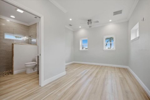 House in Arcadia, Florida 1 bedroom, 24.53 sq.m. № 2095555 - photo 9