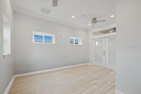 House in Arcadia, Florida 1 bedroom, 24.53 sq.m. № 2095555 - photo 7
