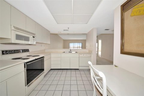 Condominio en venta en Longboat Key, Florida, 2 dormitorios, 119.29 m2 № 1767086 - foto 13