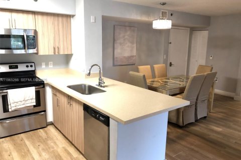 Condominio en alquiler en Aventura, Florida, 2 dormitorios, 109.62 m2 № 2027483 - foto 7