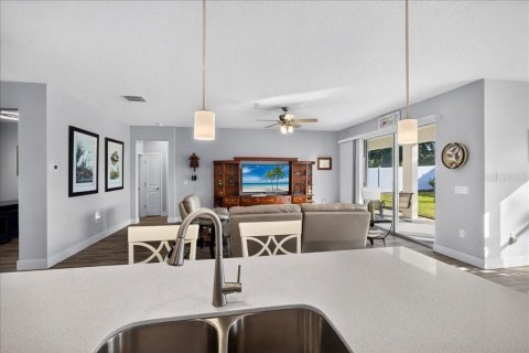 Villa ou maison à vendre à Palm Coast, Floride: 3 chambres, 174.19 m2 № 2433099 - photo 12