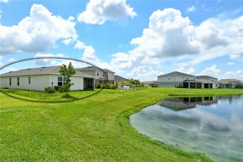 House in Parrish, Florida 3 bedrooms, 138.61 sq.m. № 1841765 - photo 2