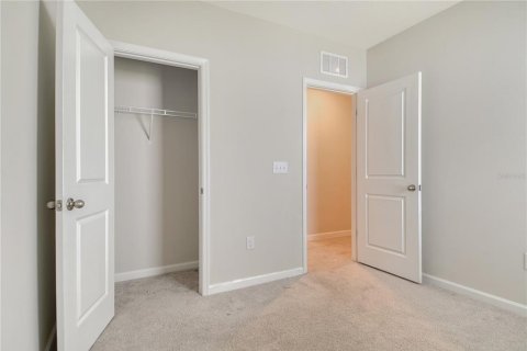 House in Parrish, Florida 3 bedrooms, 138.61 sq.m. № 1841765 - photo 8