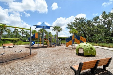 House in Parrish, Florida 3 bedrooms, 138.61 sq.m. № 1841765 - photo 13