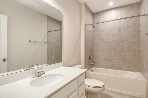 House in Parrish, Florida 3 bedrooms, 138.61 sq.m. № 1841765 - photo 9