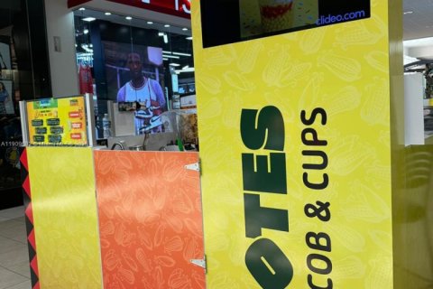 Commercial property in Coral Springs, Florida № 1965374 - photo 6