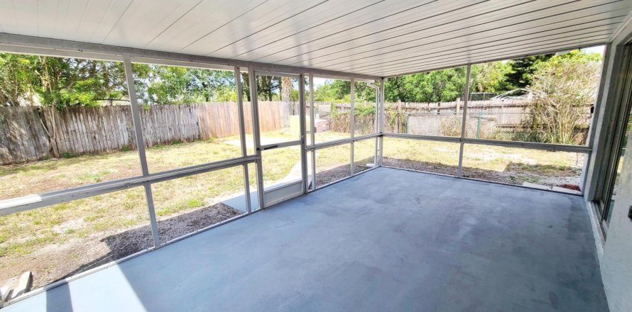 Casa en Stuart, Florida 2 dormitorios, 105.07 m2 № 1104447