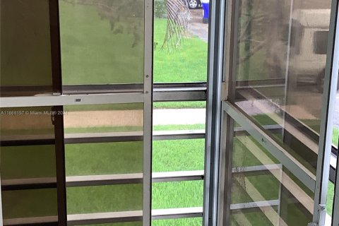 Купить кондоминиум в Уэст-Палм-Бич, Флорида 1 спальня, 65.22м2, № 1957803 - фото 22