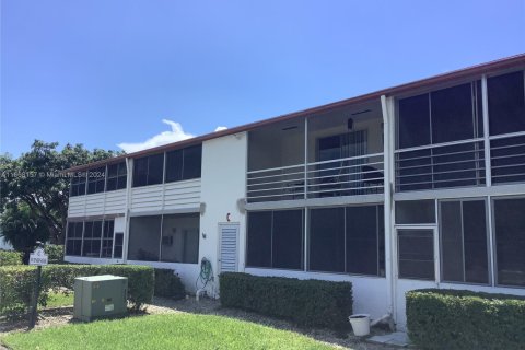 Купить кондоминиум в Уэст-Палм-Бич, Флорида 1 спальня, 65.22м2, № 1957803 - фото 1