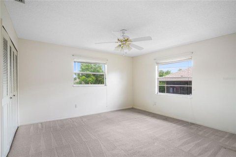 House in Deltona, Florida 3 bedrooms, 165.46 sq.m. № 1893930 - photo 22