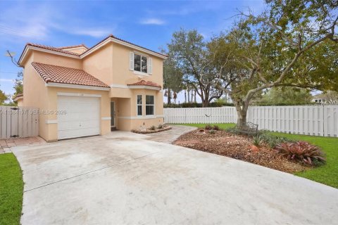 Casa en Cooper City, Florida 3 dormitorios, 144.56 m2 № 2049578