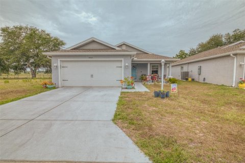 Casa en Floral City, Florida 3 dormitorios, 117.06 m2 № 2097989
