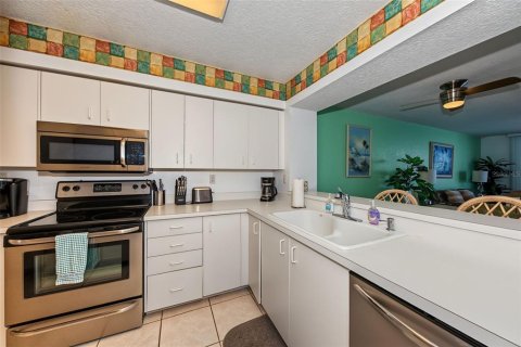 Copropriété à vendre à Saint Petersburg, Floride: 2 chambres, 105.44 m2 № 2419792 - photo 10