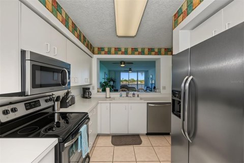 Copropriété à vendre à Saint Petersburg, Floride: 2 chambres, 105.44 m2 № 2419792 - photo 7