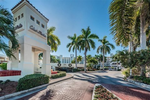 Condo à Saint Petersburg, Floride, 2 chambres № 2419792