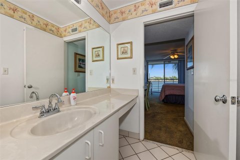 Copropriété à vendre à Saint Petersburg, Floride: 2 chambres, 105.44 m2 № 2419792 - photo 20