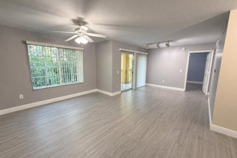 Condo in West Palm Beach, Florida, 1 bedroom № 2361640