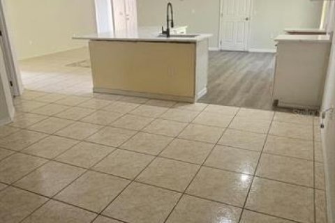 House in Kissimmee, Florida 4 bedrooms, 153.57 sq.m. № 1848625 - photo 6