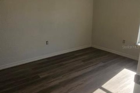 House in Kissimmee, Florida 4 bedrooms, 153.57 sq.m. № 1848625 - photo 9