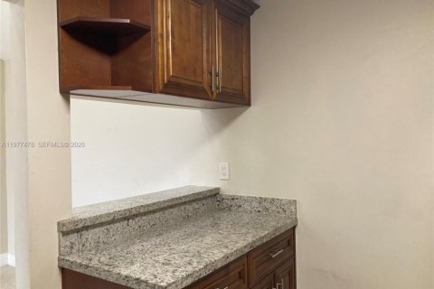 Снять в аренду кондоминиум в Майами, Флорида 2 спальни, 112.6м2, № 2041137 - фото 5