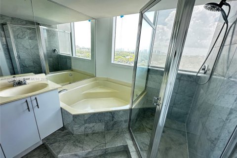 Купить кондоминиум в Майами-Бич, Флорида 2 спальни, 111.48м2, № 2057534 - фото 11