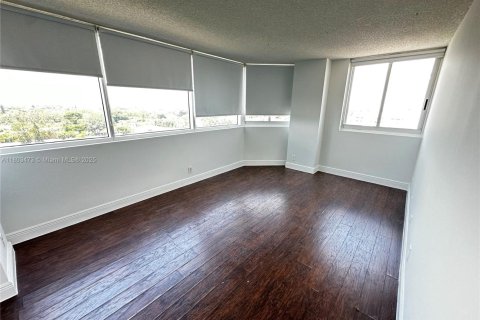 Купить кондоминиум в Майами-Бич, Флорида 2 спальни, 111.48м2, № 2057534 - фото 17