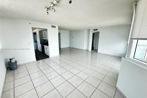 Купить кондоминиум в Майами-Бич, Флорида 2 спальни, 111.48м2, № 2057534 - фото 21